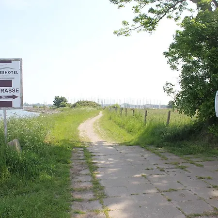 Ostseehotel Hunhoi 3*