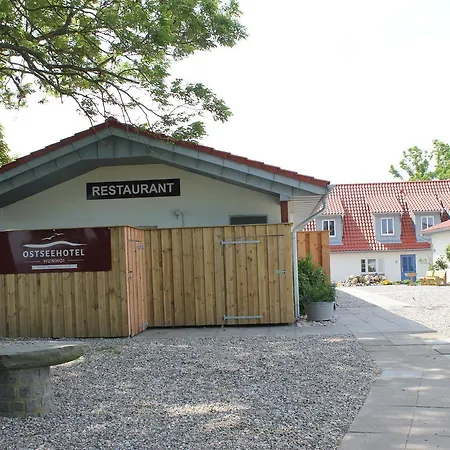 Ostseehotel Hunhoi 3*