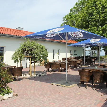 Ostseehotel Hunhoi 호텔 3*